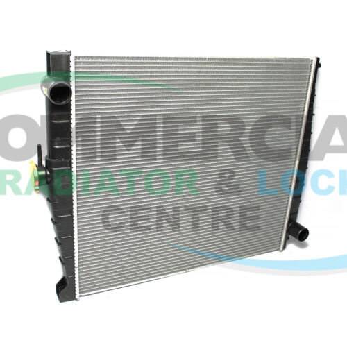 Nissan UD100 2007-UP Truck Radiator (Manual)